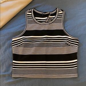 19 cooper cropped tank top size M